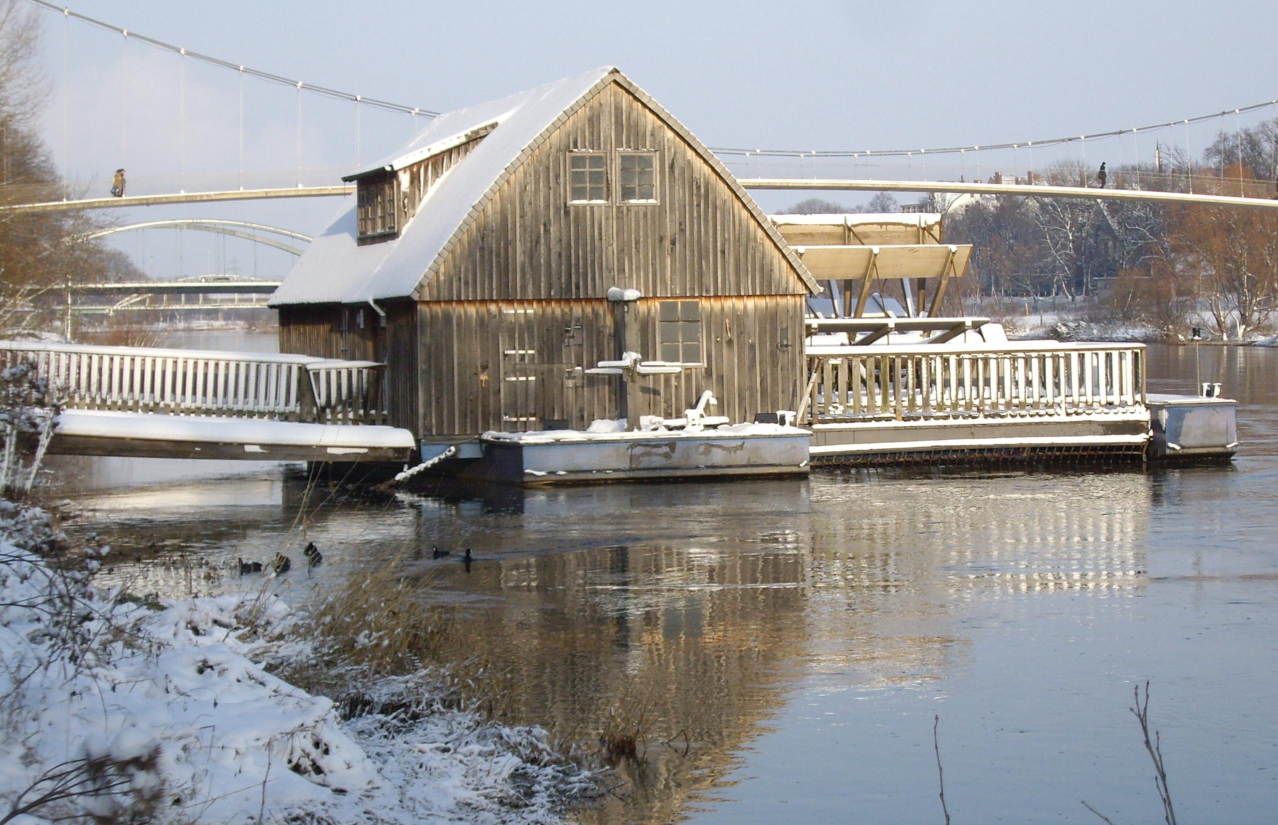 Schiffmühle Minden - Das Schwimmende Mahlwerk Auf Der Weser - - Fotogalerie